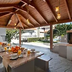Emmelia Villa *